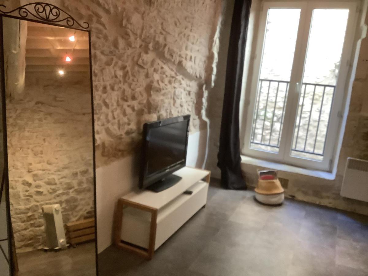 L'Etoile Apartment Ним Екстериор снимка