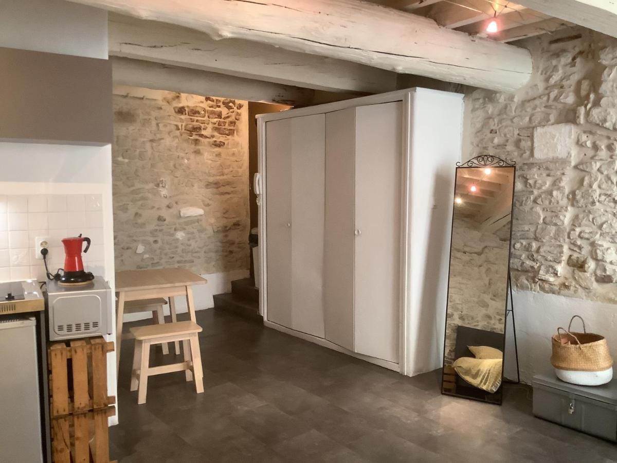 L'Etoile Apartment Ним Екстериор снимка