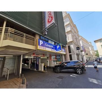 L'Etoile Apartment Ним Екстериор снимка